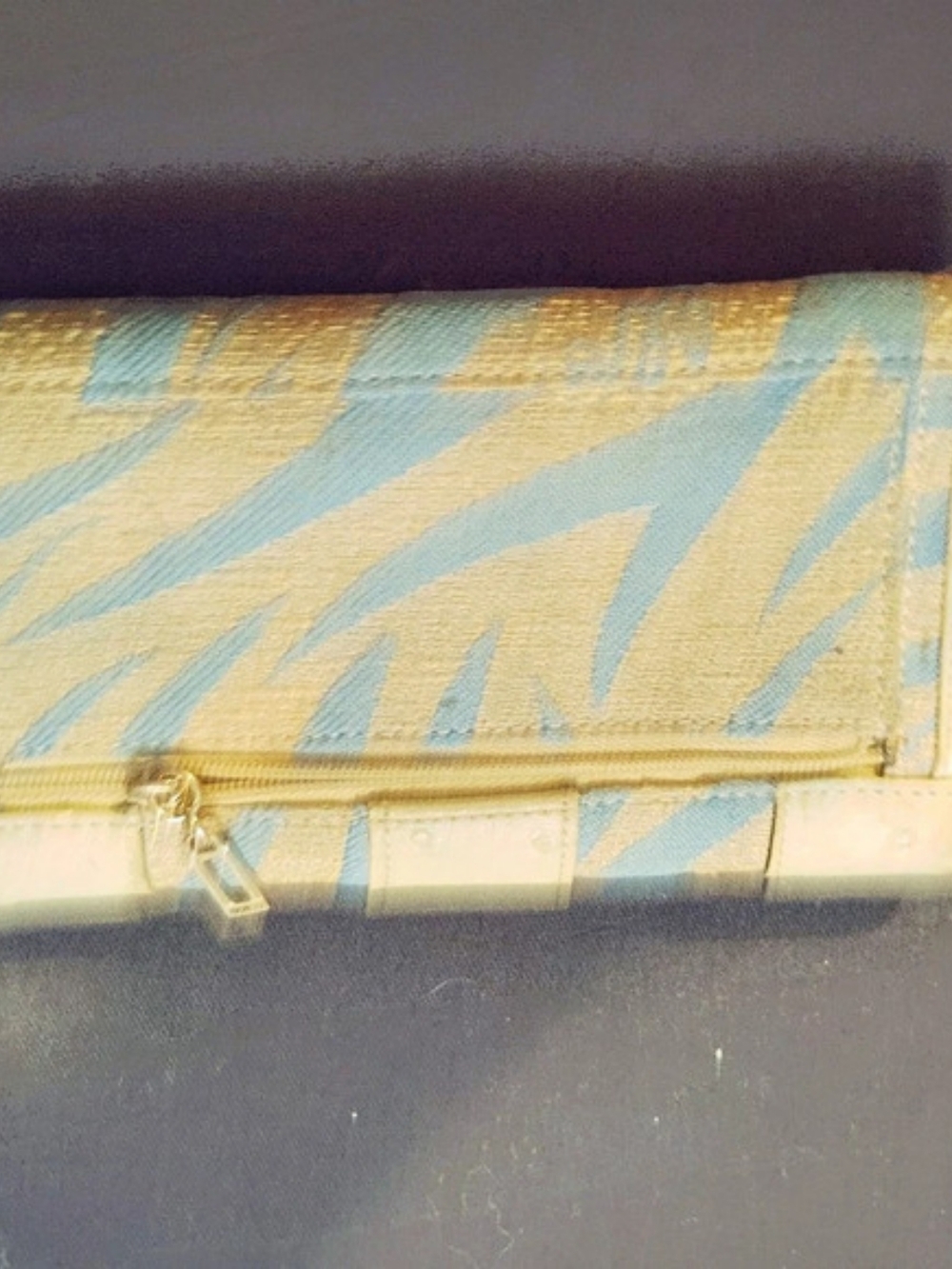 Guess Abstract Pattern Wallet in Cream & Blue - Picture 3 of 5